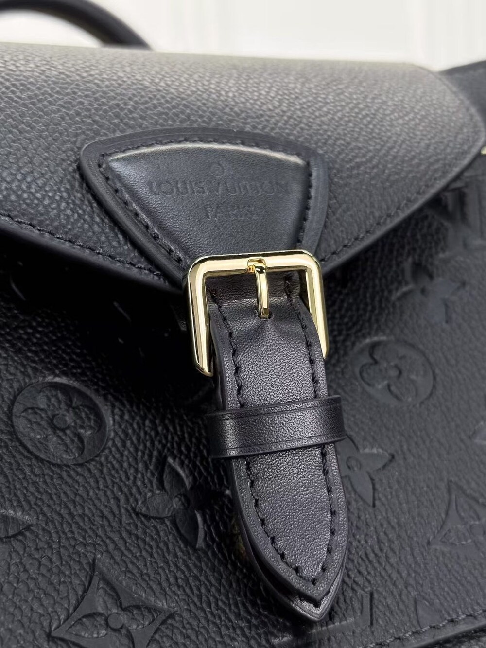 Louis Vuitton Embossed Cowhide Montsouris Backpack with Gold Hardware - Picture 6 of 6